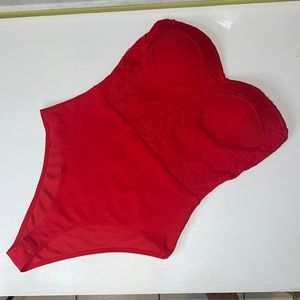 Worn once, red bodysuit fashion nova